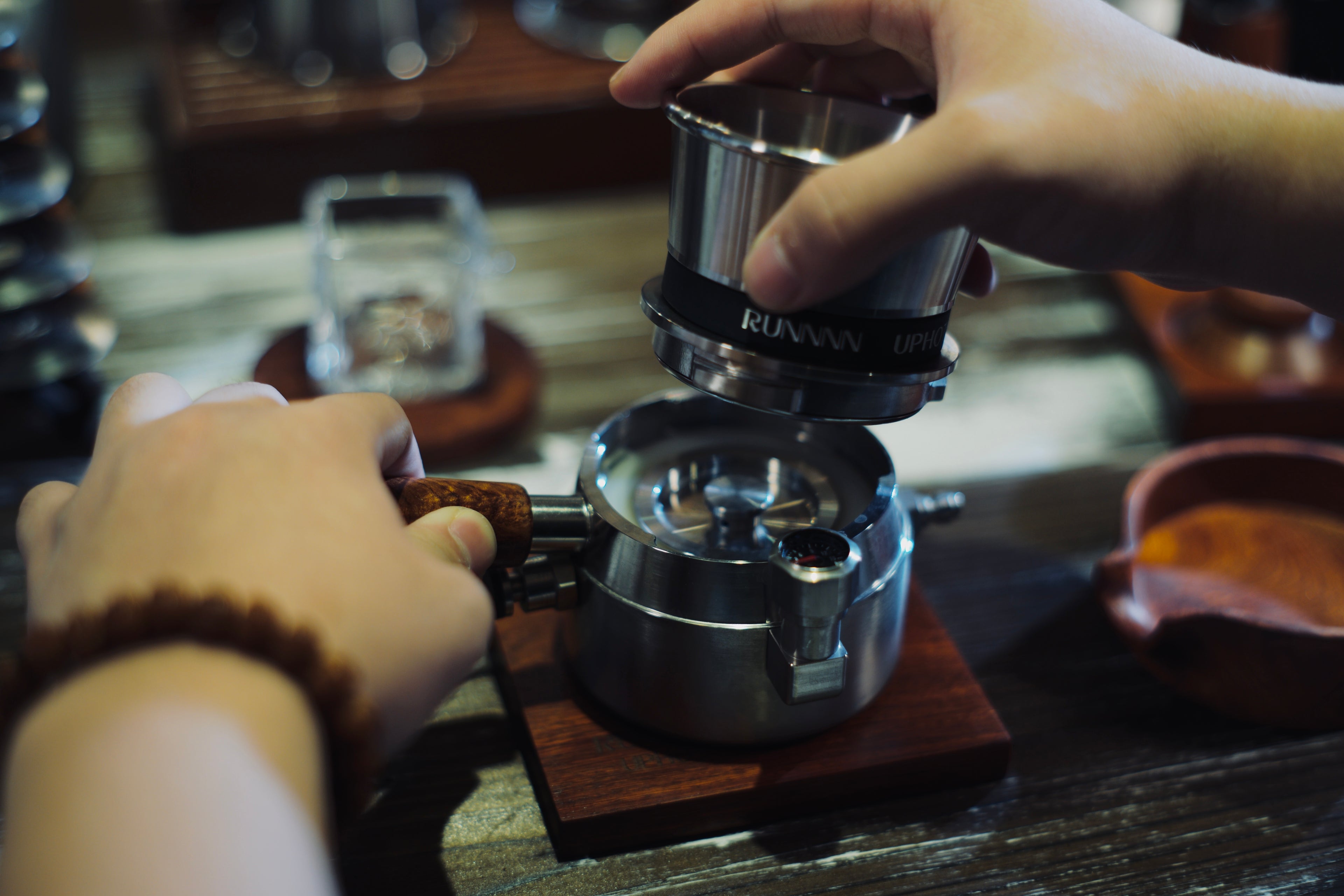 UPHOT Manual Espresso Maker – No Electricity Needed